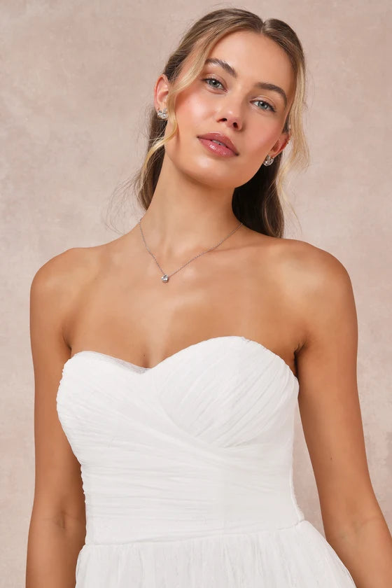Romantic Strapless Sweetheart Tulle A-Line Wedding Gown