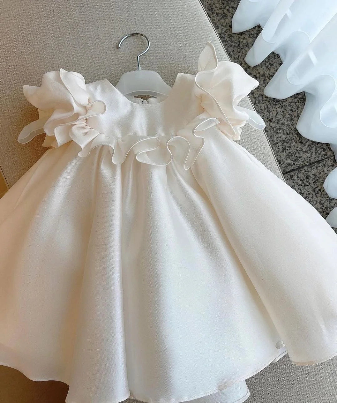 Lovely Flower Girl Dresses Ruffles Customized Princess Korea Satin Ball Gown For Kids Birthday Party First Communion Dress