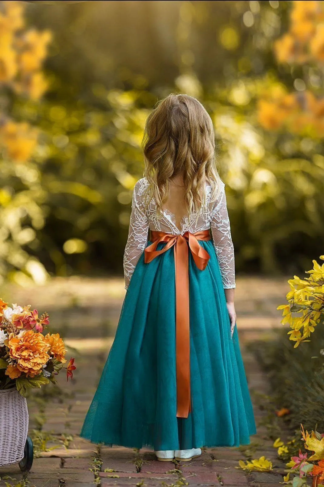 Autumn A-Line Round Neck Long Sleeve V-Back Floor-Length Outdoor Flower Girl Dress