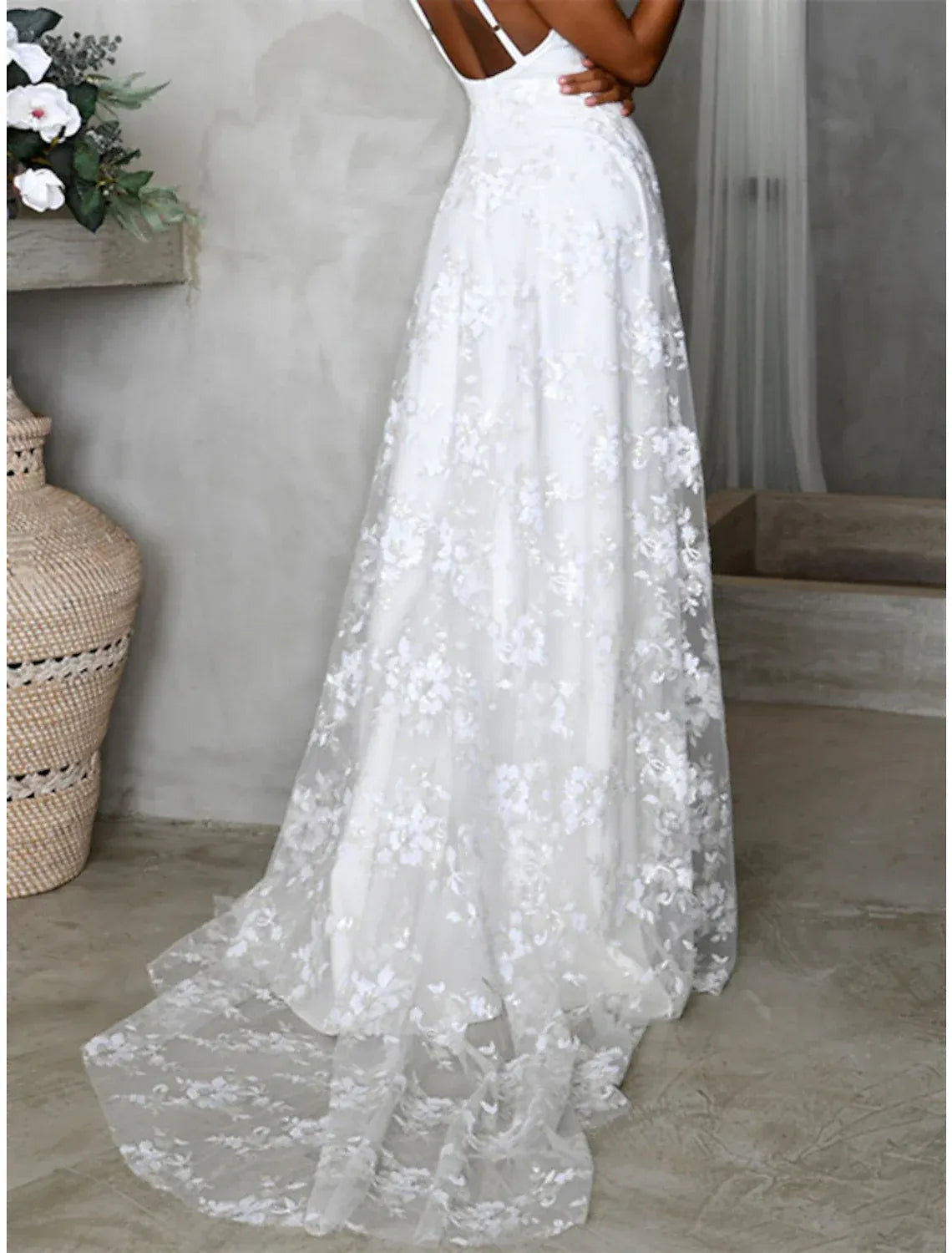 Boho A‑Line V‑Neck Spaghetti‑Strap Low‑Back Floral‑Lace High‑Slit Floor‑Length Wedding Dresses For Rustic Outdoor Wedding