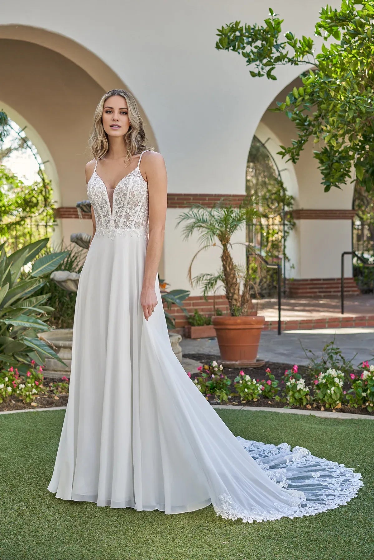 Boho Spaghetti Strap Deep V A‑Line Lace Low Back Chiffon Garden Wedding Dress