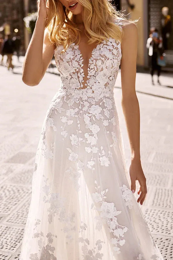 Breathtaking Plunging V-Neck Floral Lace Tulle A-Line Floor-Length Wedding Dress