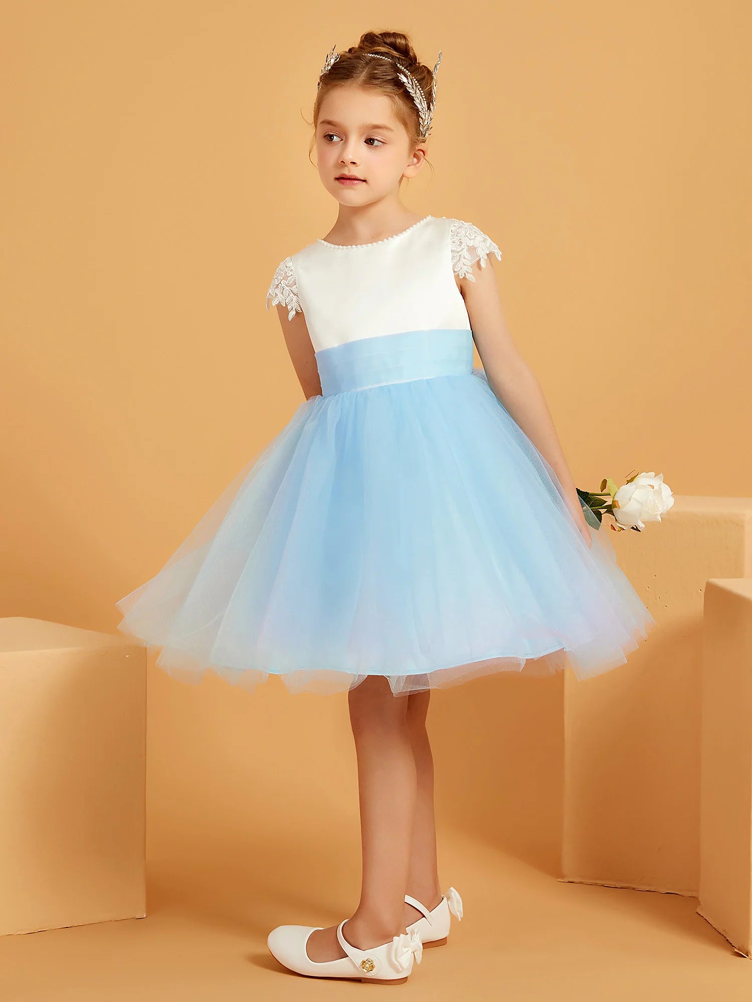 Cap Sleeve Lace V Back Big Bow Light Blue Tulle Knee Length Flower Girl Dresses