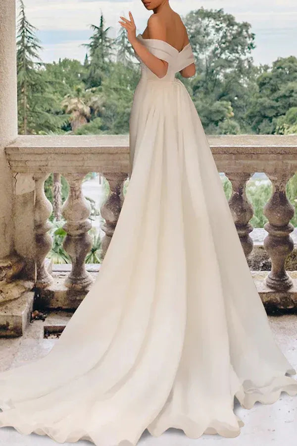 Chic Off-the-Shoulder Sweetheart Mermaid Floor-Length Wedding Dress