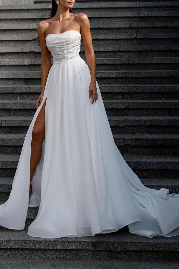 Chic Strapless Sweetheart Chiffon A-Line Floor-Length Wedding Dress