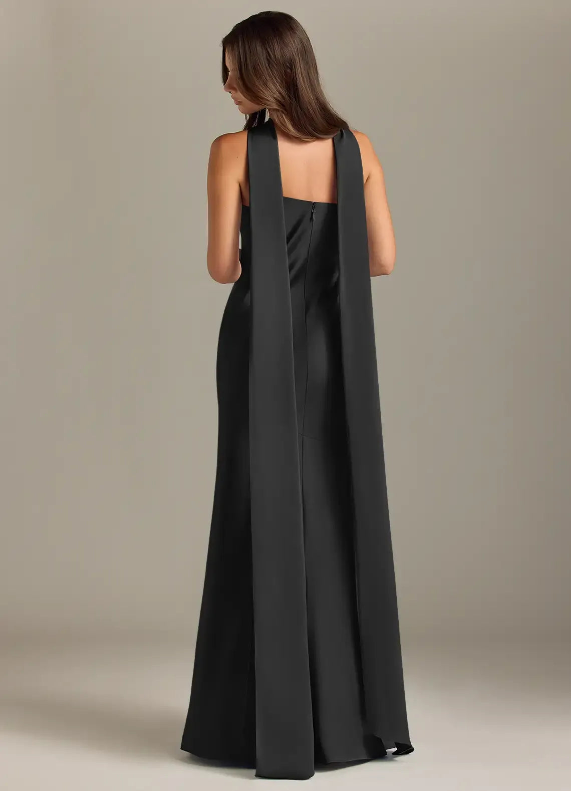 Chic Mermaid Halter‑Neck Sleeveless Draped‑Back Floor‑Length Evening Bridesmaid Dress