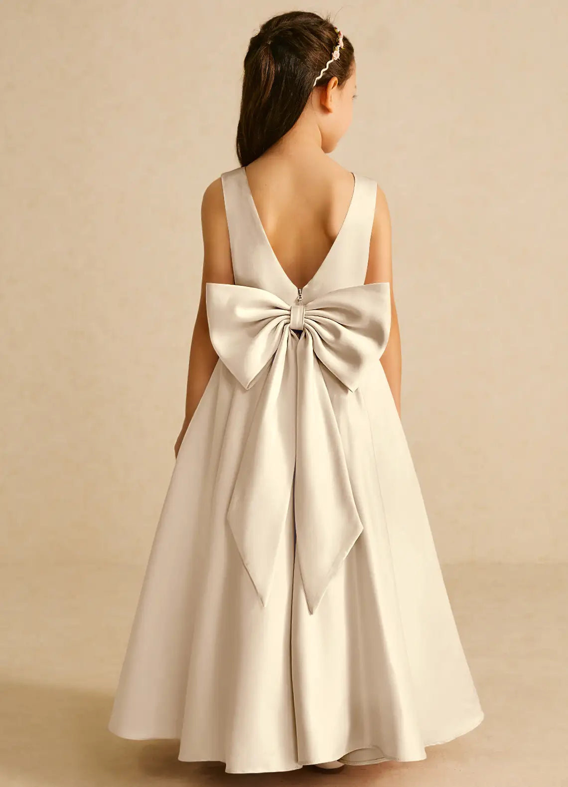 Classic A-Line Scoop Neck Sleeveless V-Back Floor-Length Formal Flower Girl Dress
