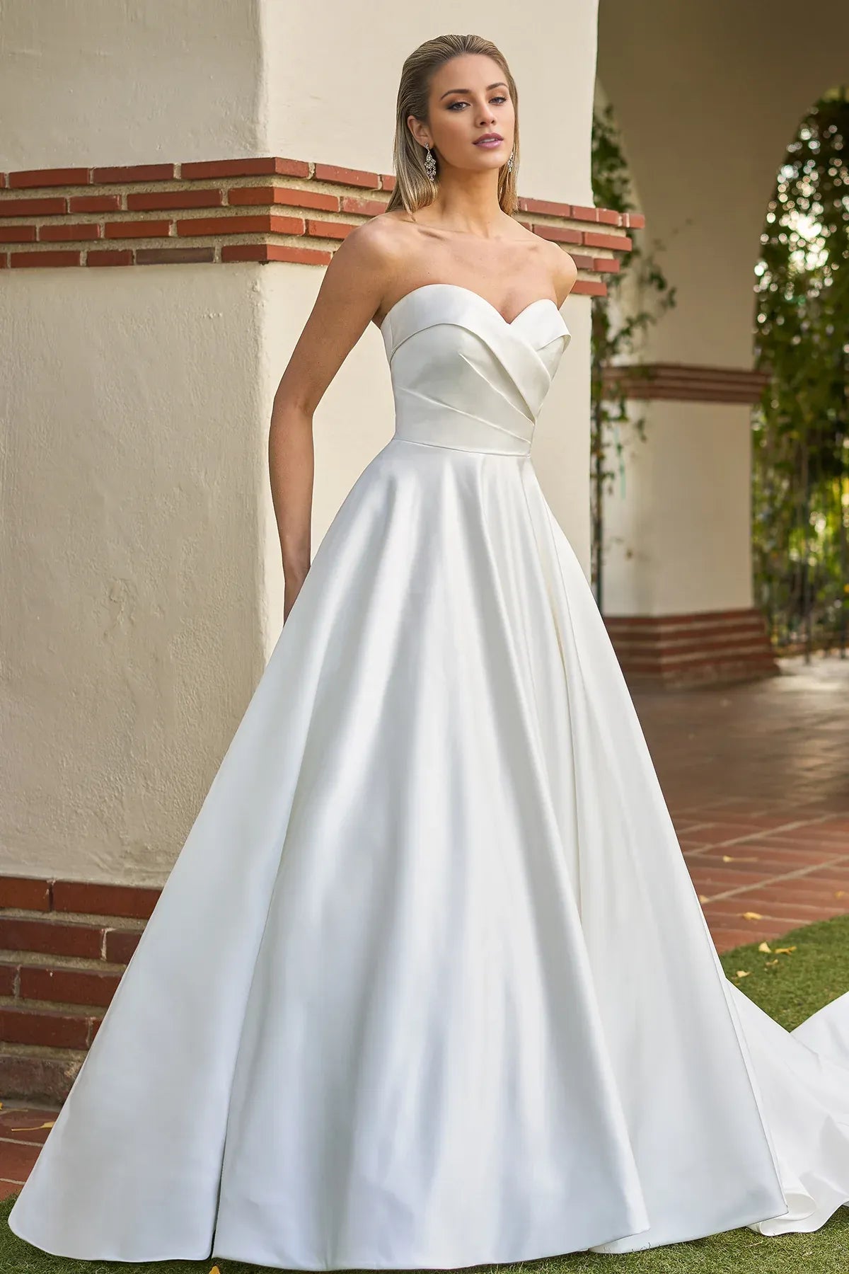 Classic Strapless Sweetheart Satin A‑Line Pearl Back Floor Garden Wedding Dress