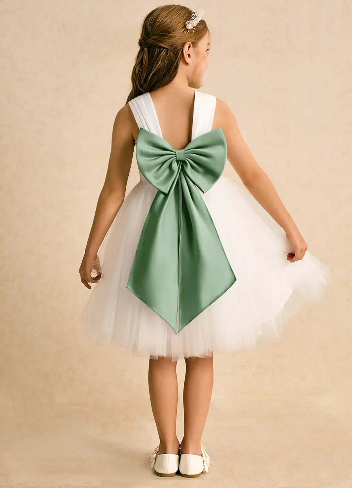 Cute Ball-Gown Scoop Neck Sleeveless Backless Knee-Length Flower Girl Dresses