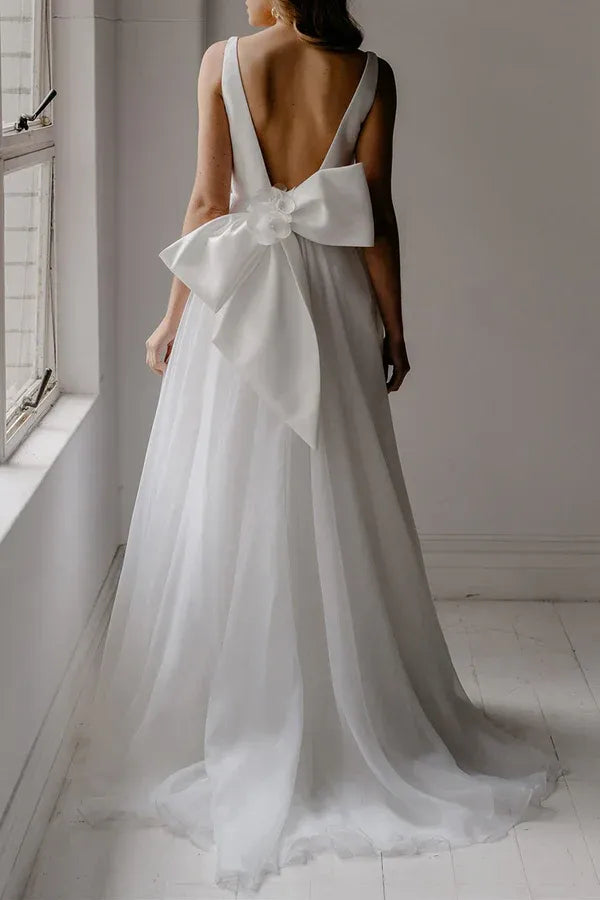 Delicate Plunging V-Neck Tulle A-Line Floor-Length Wedding Dress