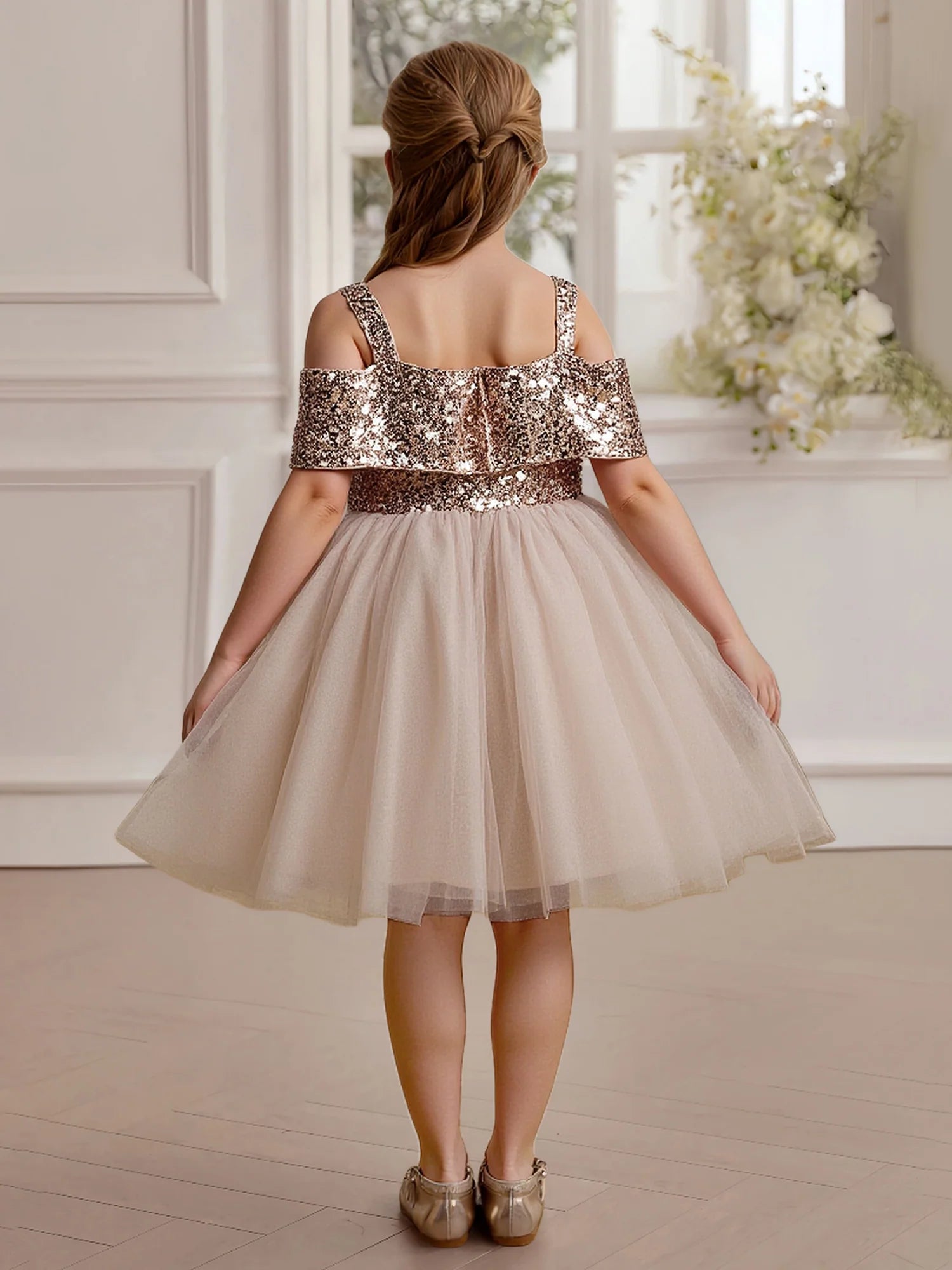 Double Spaghetti Strap Off Shoulder Gold Sequin Bodice Solid Back Champagne Tulle Short Flower Girl Dresses