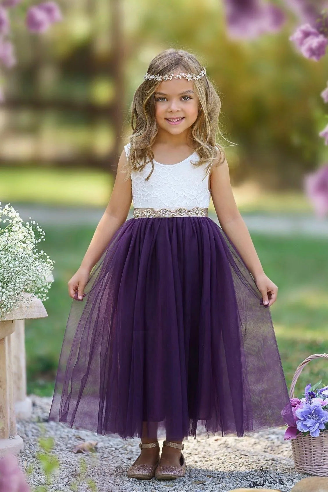 Elegant A-Line Round Neck Sleeveless V-Back Tea-Length Outdoor Flower Girl Dress
