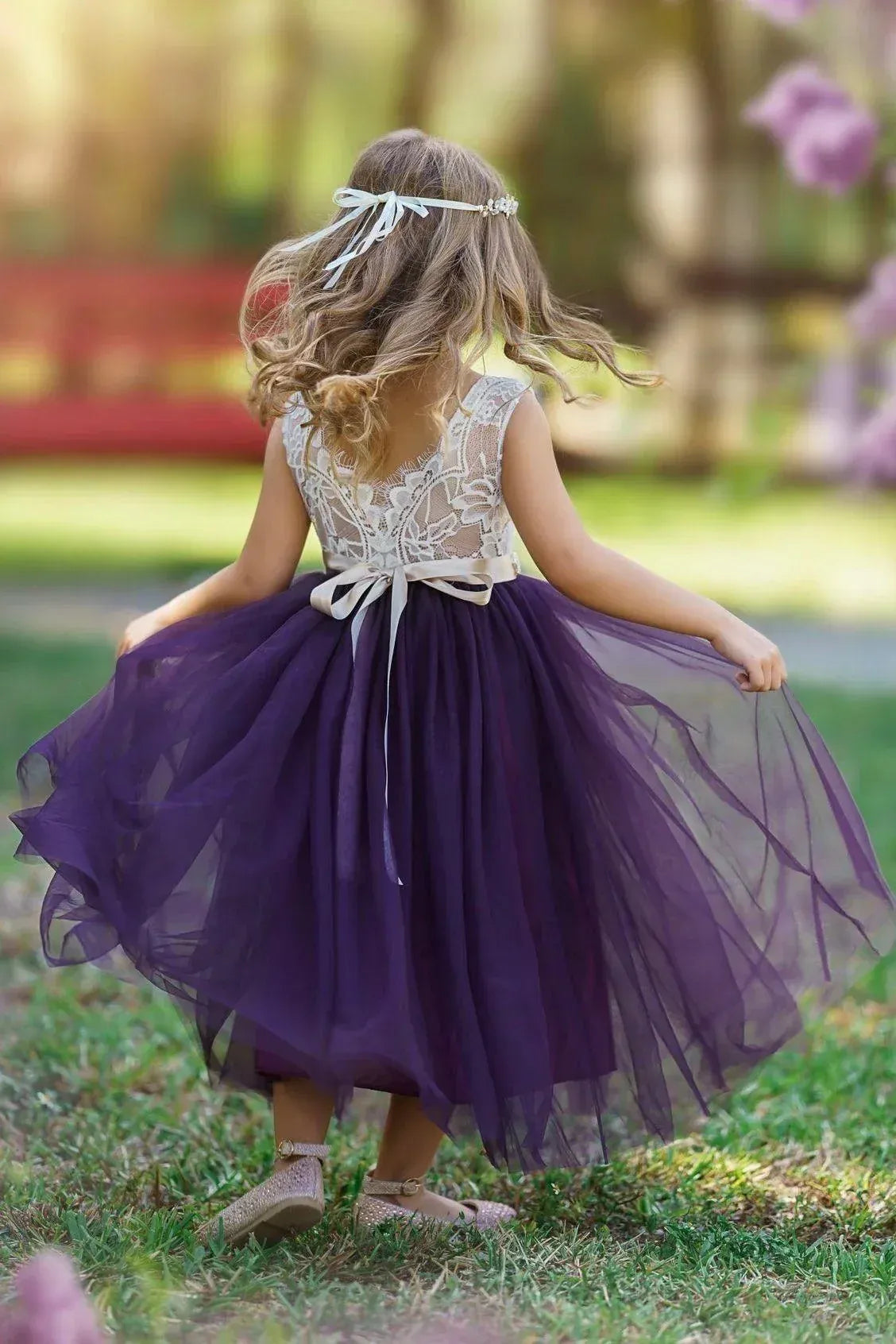 Elegant A-Line Round Neck Sleeveless V-Back Tea-Length Outdoor Flower Girl Dress