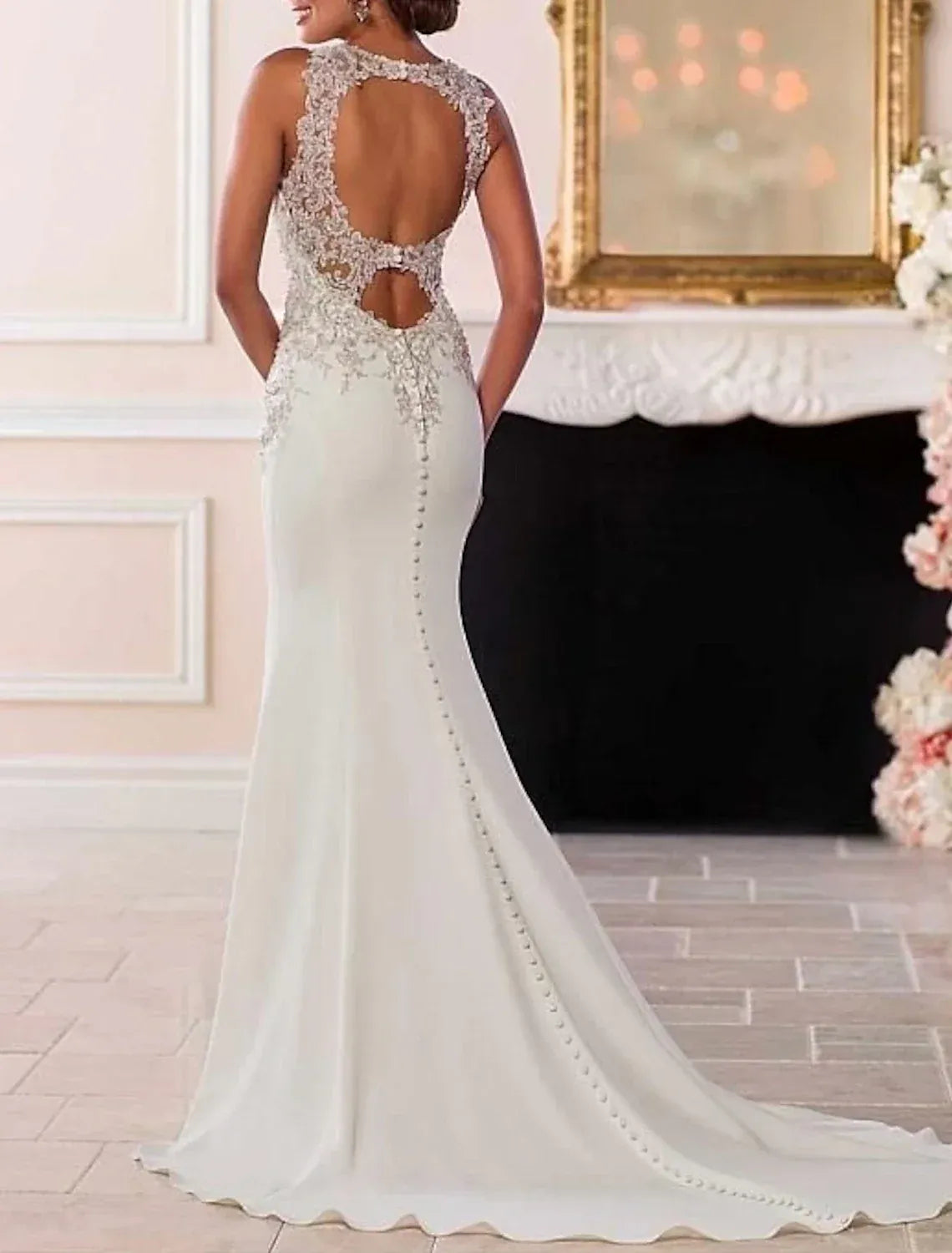 Elegant Mermaid Halter‑Neck Lace‑Appliqué Keyhole‑Back Floor‑Length Wedding Dresses For Traditional Indoor Wedding