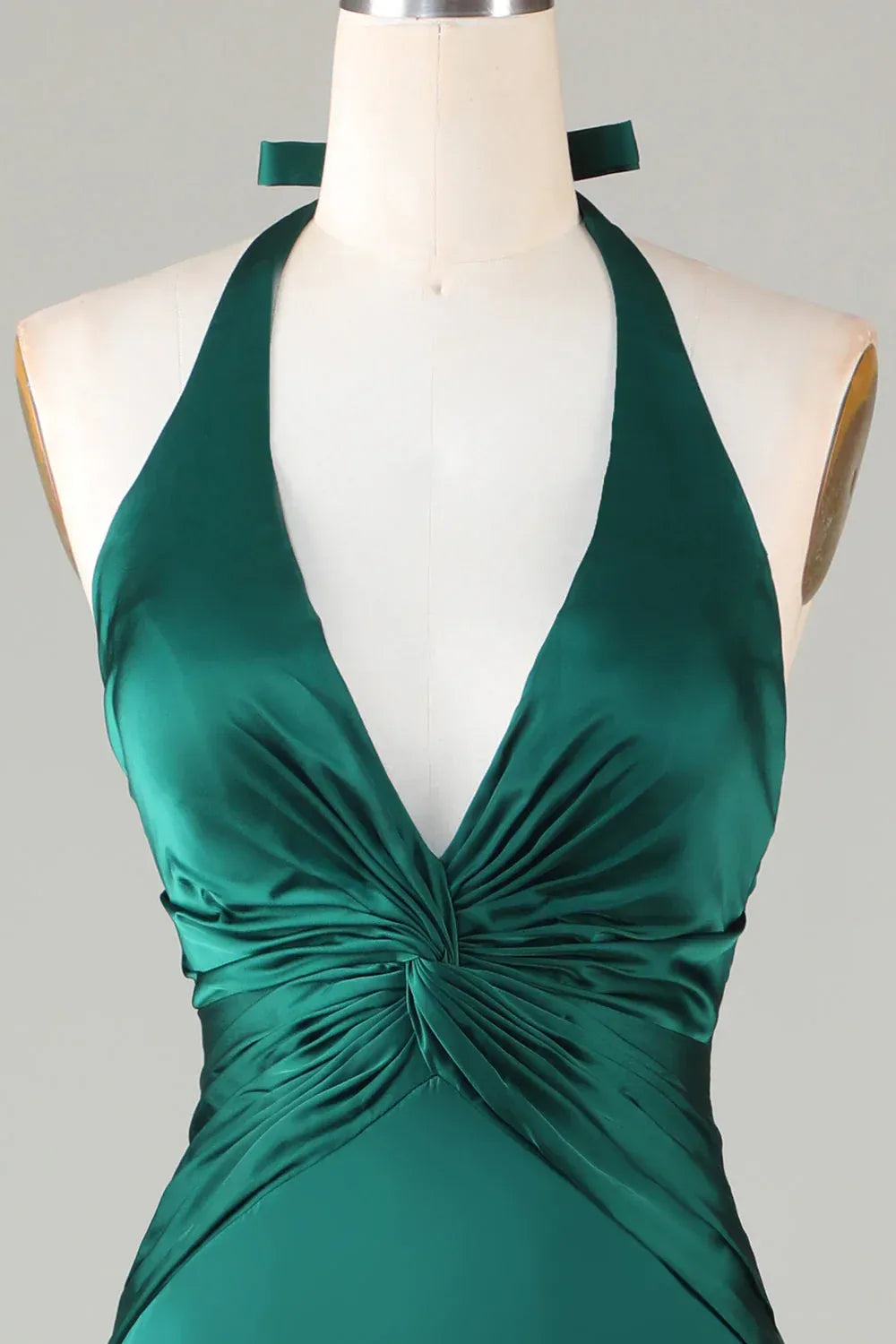 Emerald‑Green Satin Halter‑Neck Twist‑Front Mermaid Bridesmaid Dresses