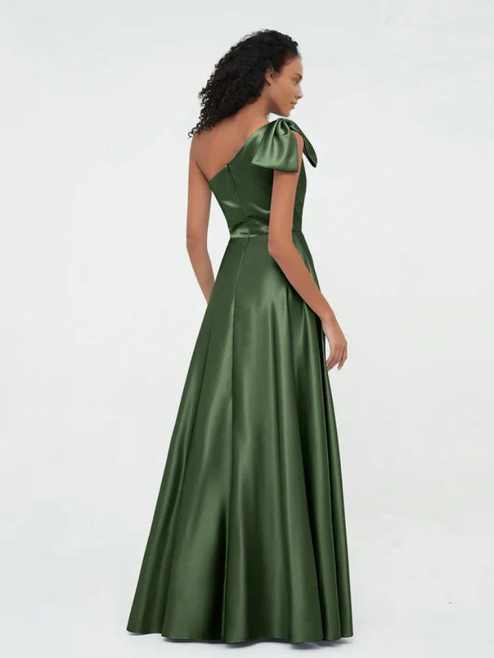 Emerald‑Green Satin One‑Shoulder Bow‑Detail A‑Line Bridesmaid Dresses