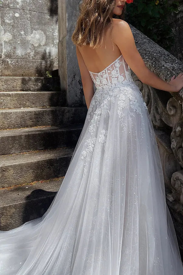 Enchanting Strapless Sweetheart Lace Tulle A-Line Floor-Length Wedding Dress