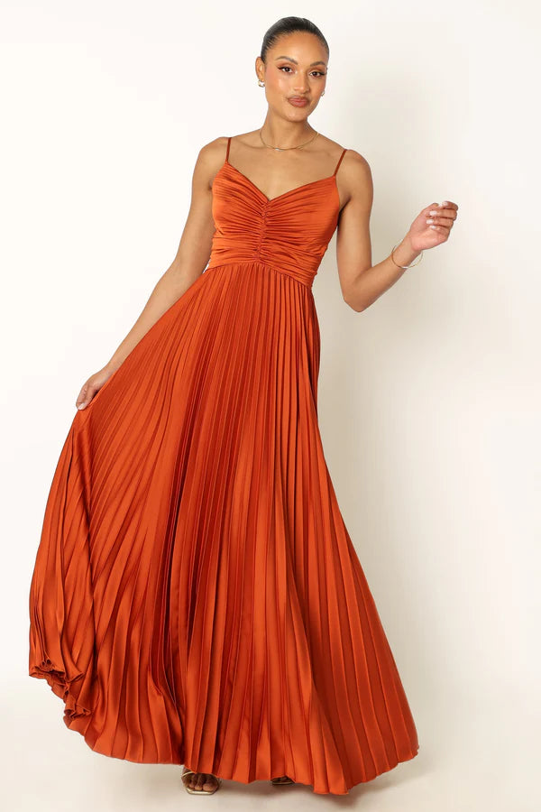 Flowy A-Line Sweetheart Spaghetti Strap Low-Back Floor-Length Wedding Guest Dress