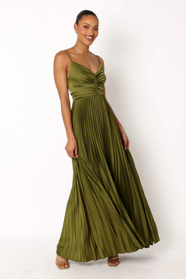 Flowy Floor-Length Sweetheart Spaghetti Strap Low-Back Pleated Wedding Guest Dress