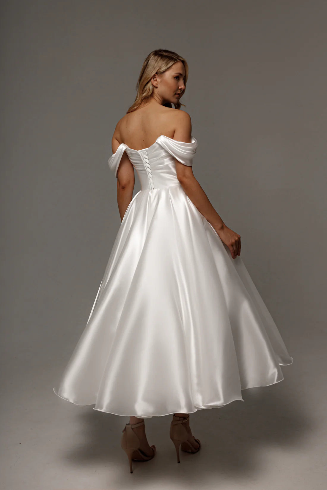 Gorgeous A Line Off-the-shoulder Neck Dropped Shoulder Sleeves Lace-Up Midi Length Wedding Dress