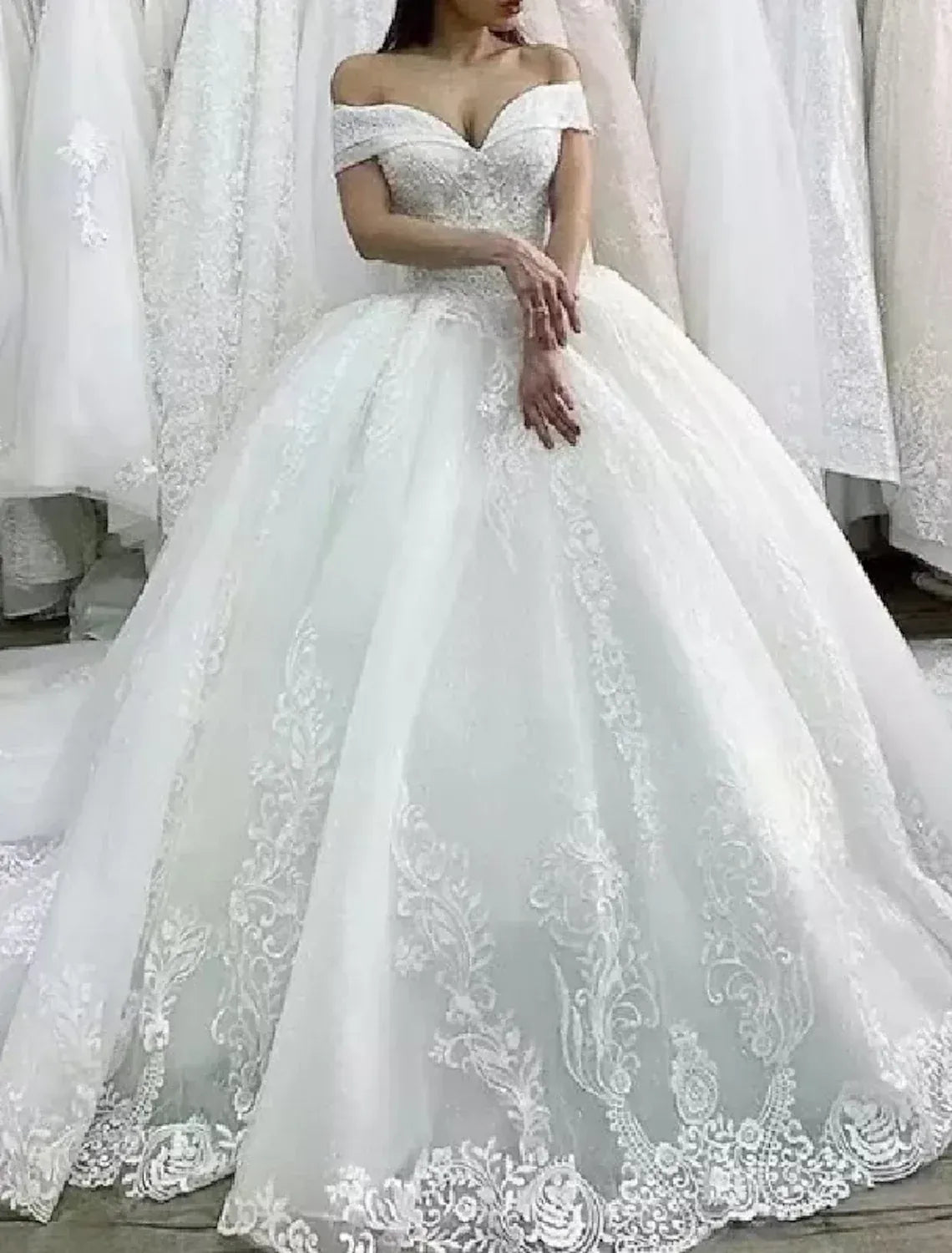 Luxury Ballgown Off Shoulder Sweetheart Lace Tulle Cathedral Train Wedding Dress