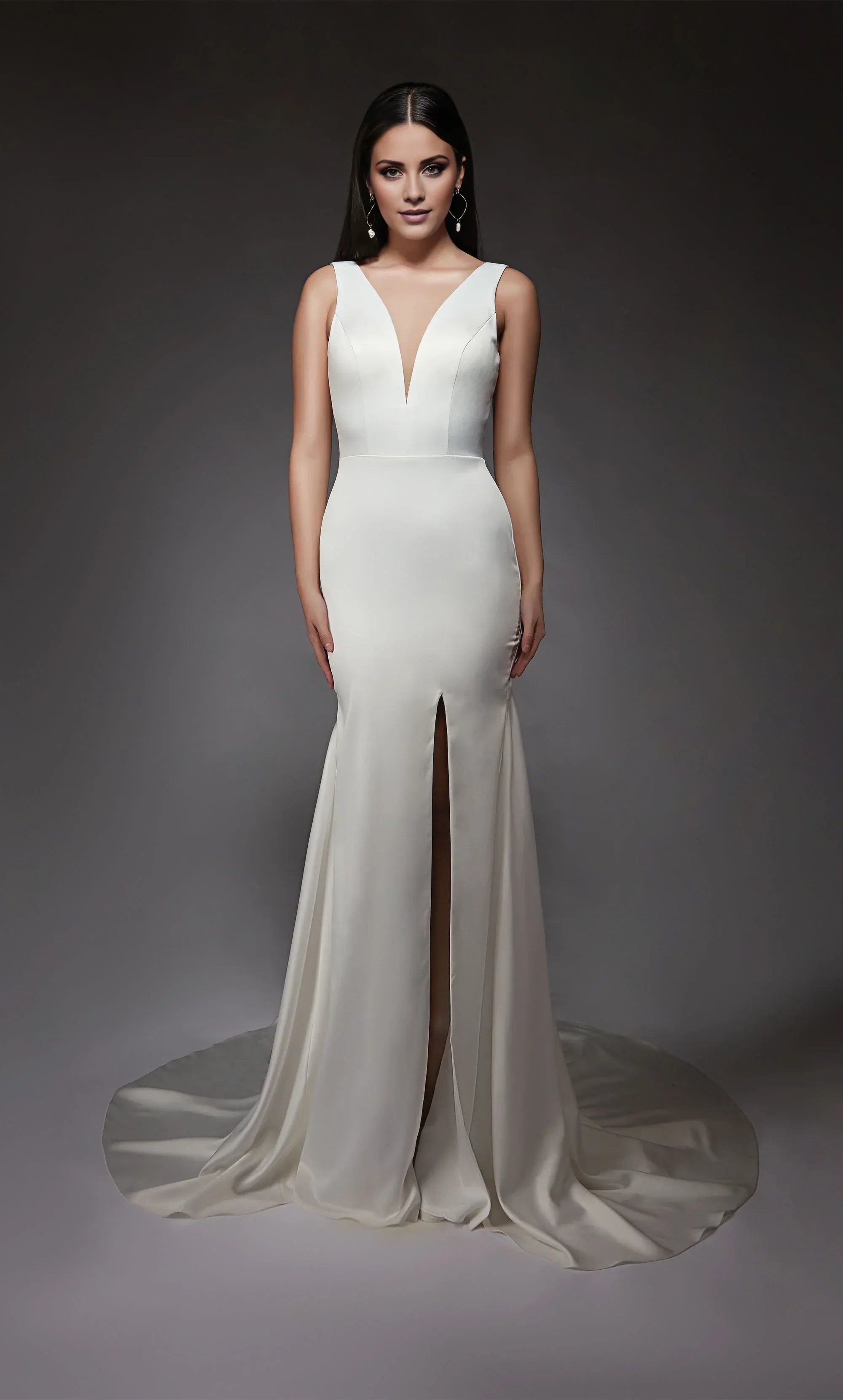 Minimalist Sleeveless Crepe Mermaid High‑Slit Deep‑V Low‑Back Wedding Dress
