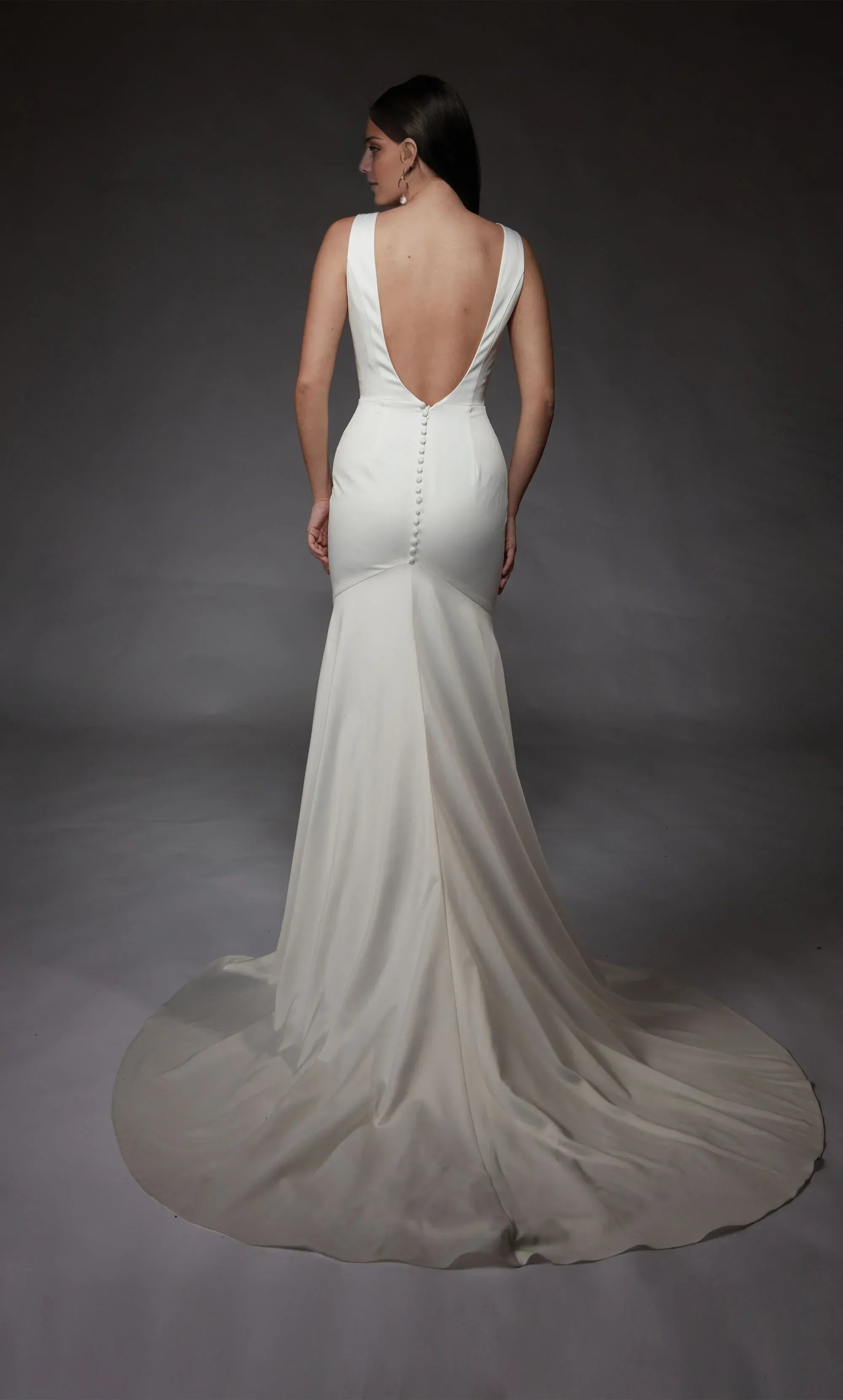 Minimalist Sleeveless Crepe Mermaid High‑Slit Deep‑V Low‑Back Wedding Dress