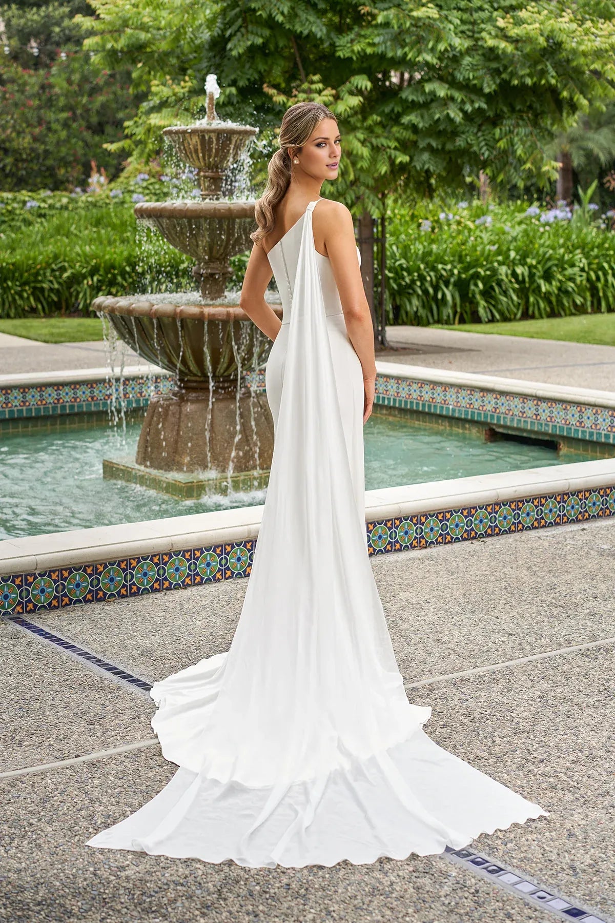 Modern One‑Shoulder Crepe Mermaid Twist‑Front Slit Cape‑Train Wedding Dress