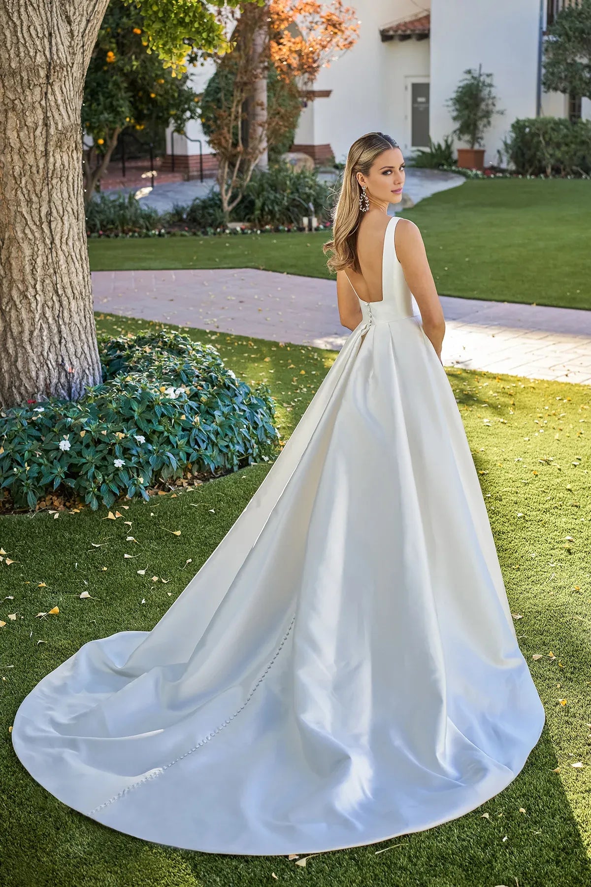 Modern Square Neck Satin A‑Line Low Back Slit Pocket Pearl Train Garden Wedding Dress