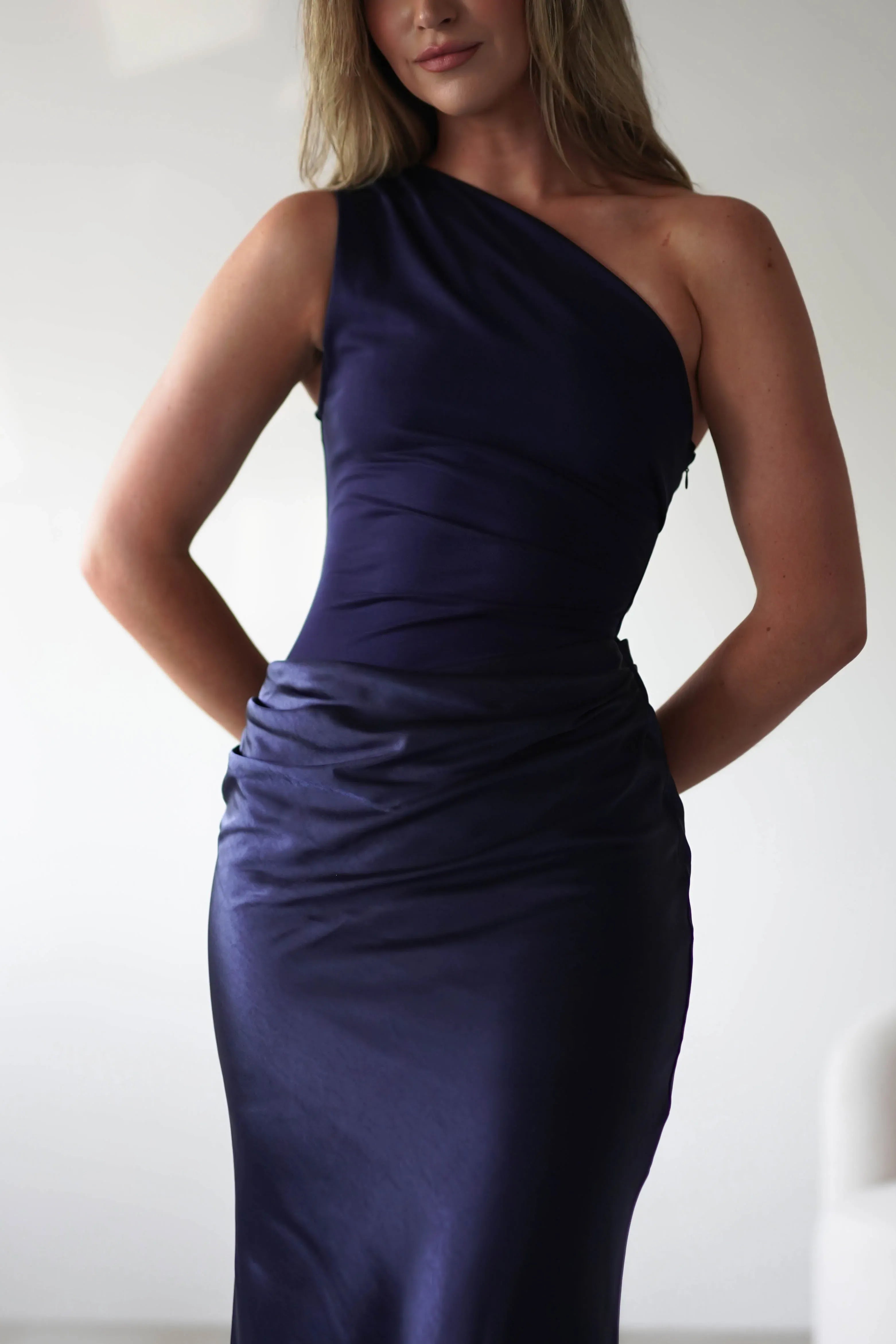 Navy Blue One-Shoulder Satin Midi Bridesmaid Dress with Ruched Waist