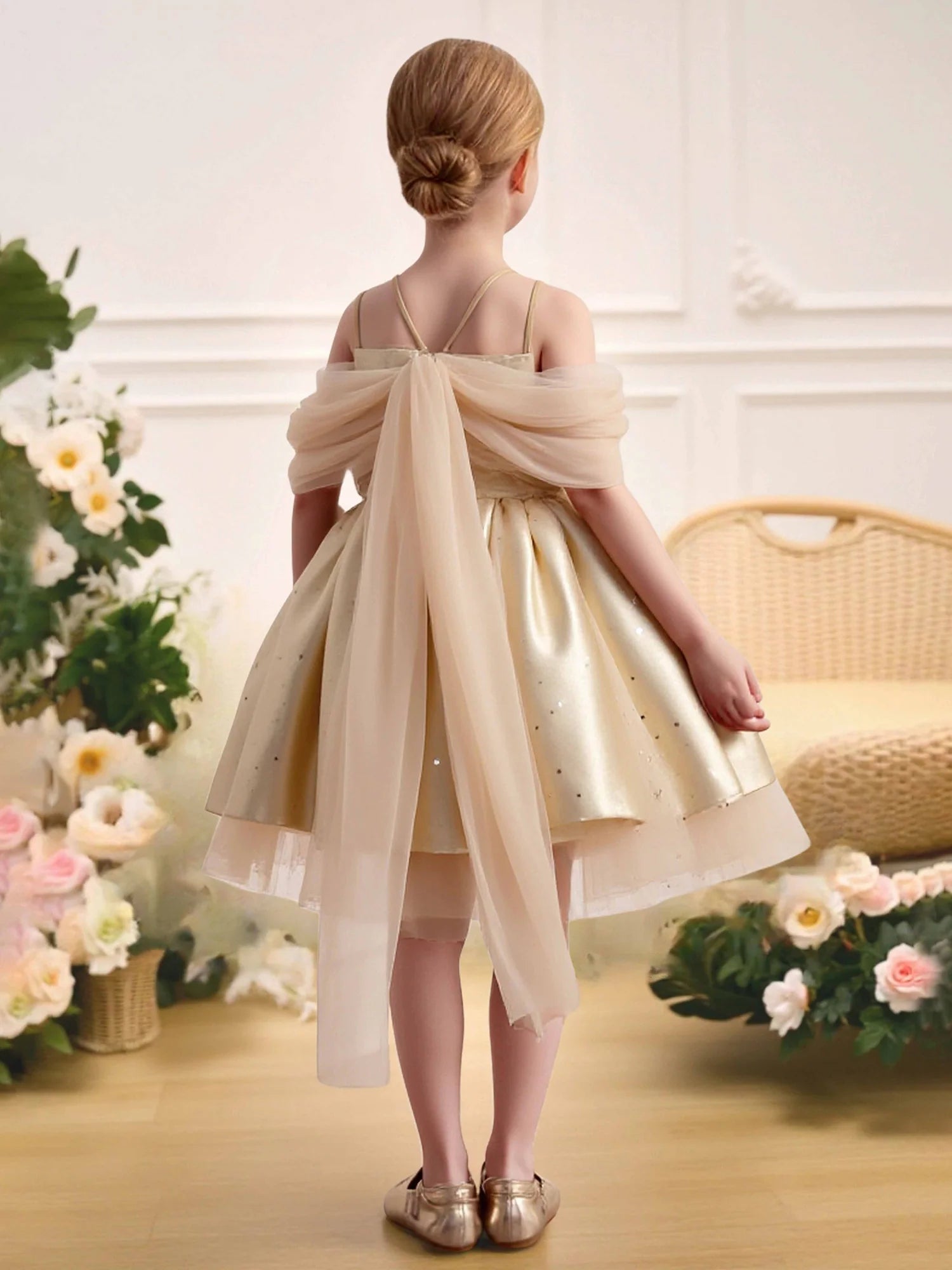 Off Shoulder Tulle Drape Spaghetti Strap Back Long Train Champagne Glitter Satin Short Flower Girl Dresses