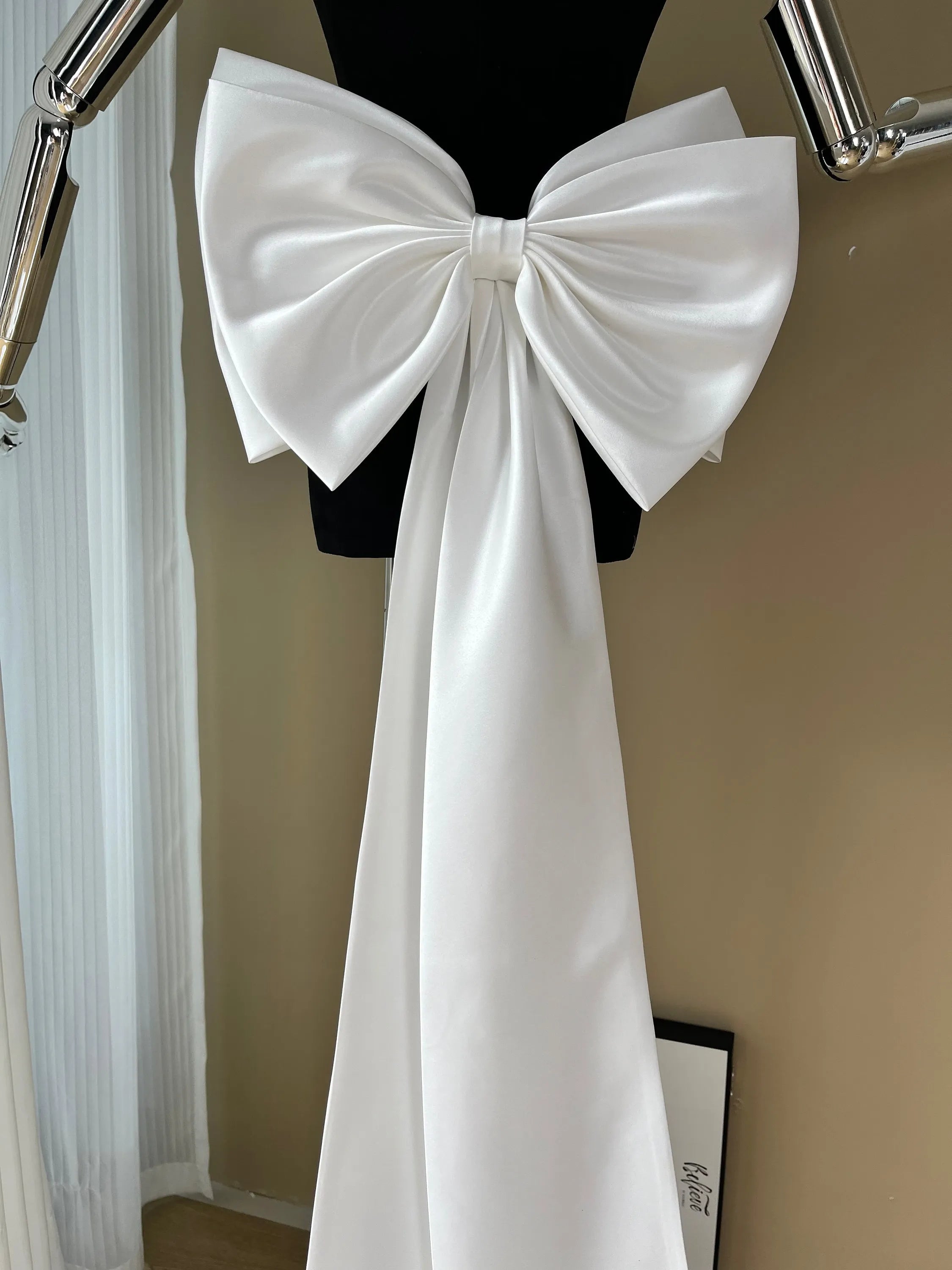 Oversized Removable Bridal Dress Bow