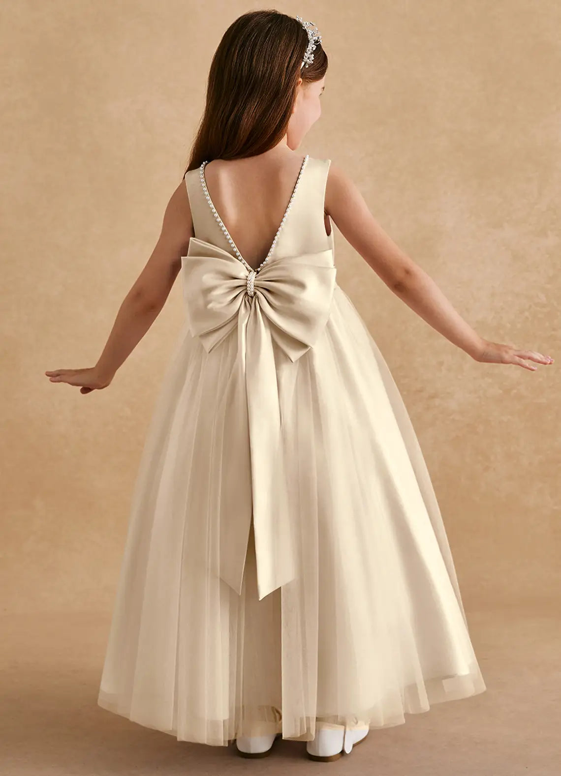 Pearl A-Line Scoop Neck Sleeveless V-Back Floor-Length Formal Flower Girl Dress