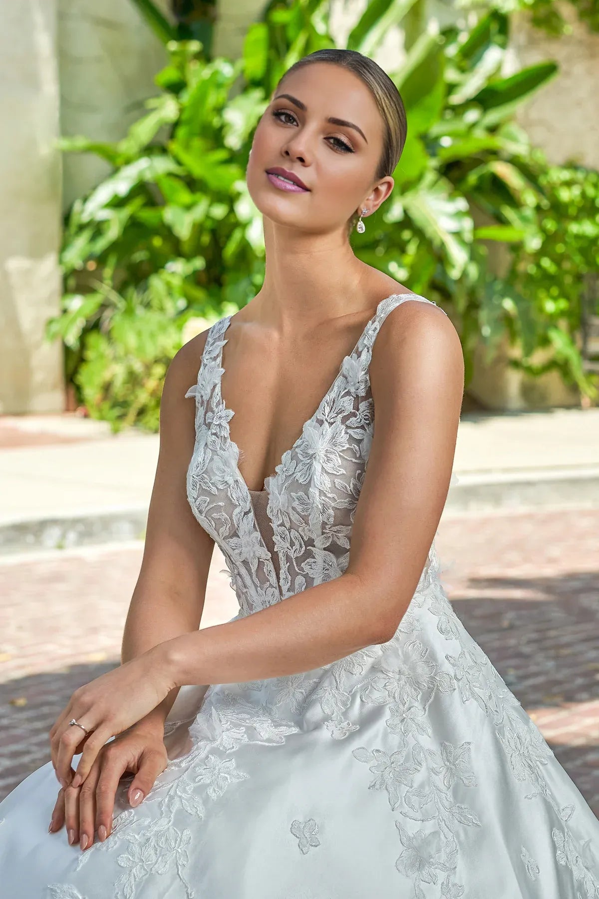 Romantic Spaghetti‑Strap Satin Lace A‑Line Low‑Back Floral‑Appliqué Wedding Dress