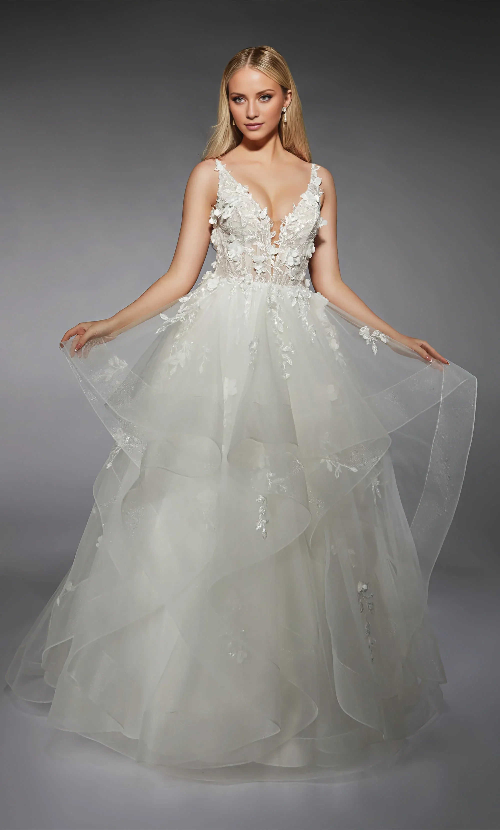 Romantic Spaghetti‑Strap Tulle Ball‑Gown 3D‑Floral‑Appliqué Low‑Back Wedding Dress