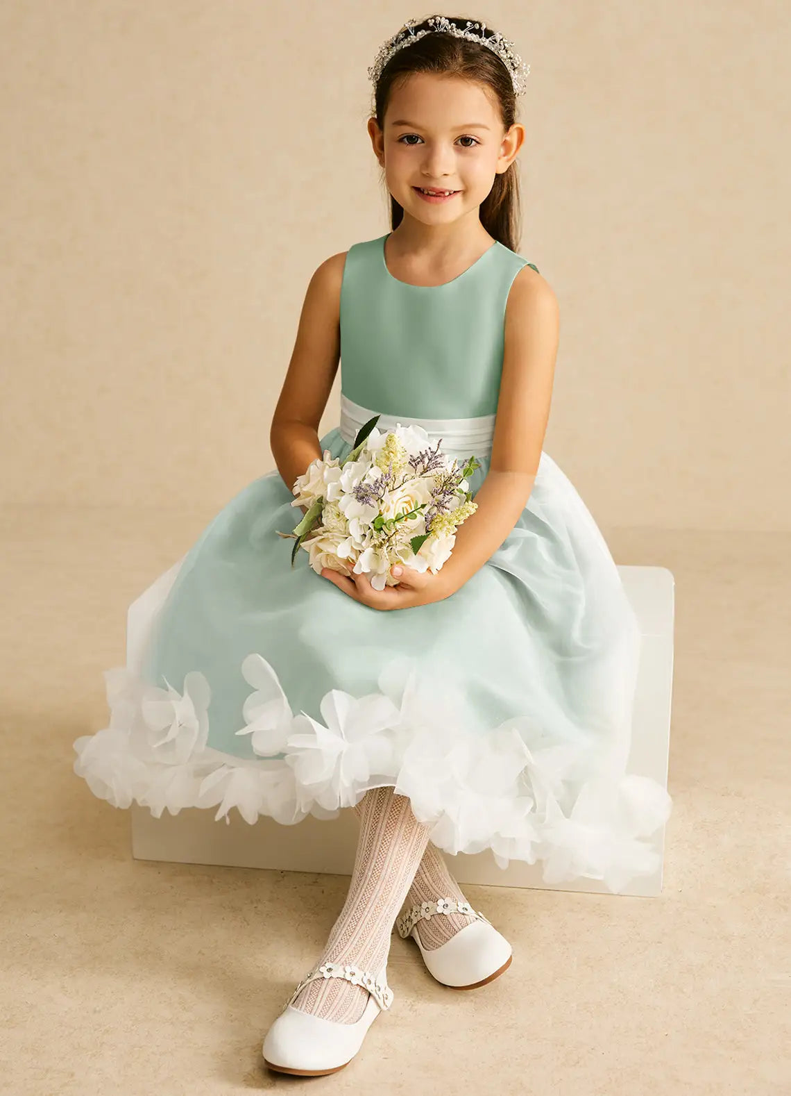 Round Neck Sleeveless Mint Chiffon Midi-Length Flower Girl Dresses with White Waist Sash and Petal Hem