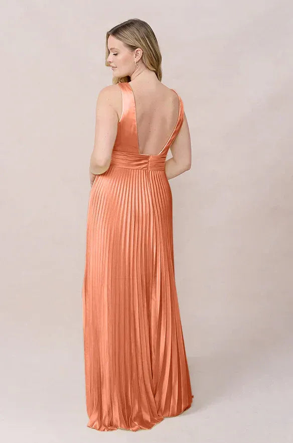 Rust Pleated V-Neck Sleeveless A-Line Bridesmaid Dress