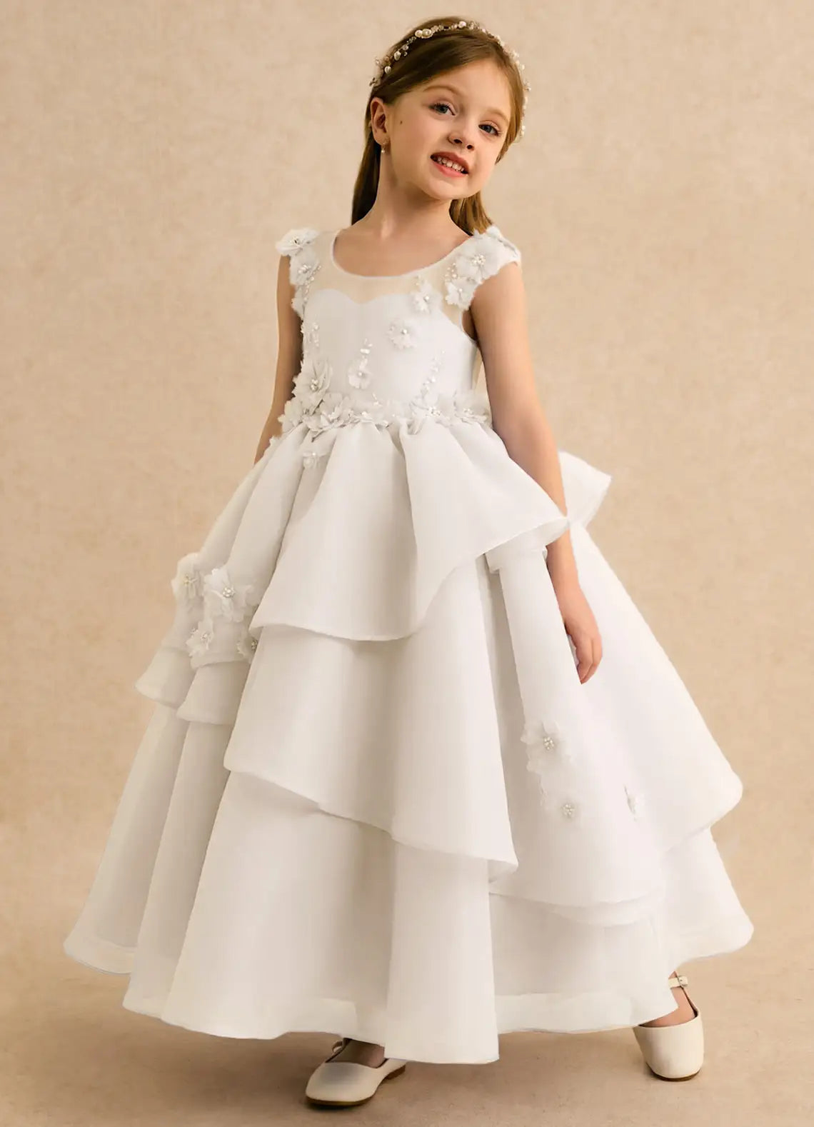 Scoop Neck Sleeveless White Organza Full-Length Flower Girl Dresses with 3D Floral Appliques and Back Big Bow
