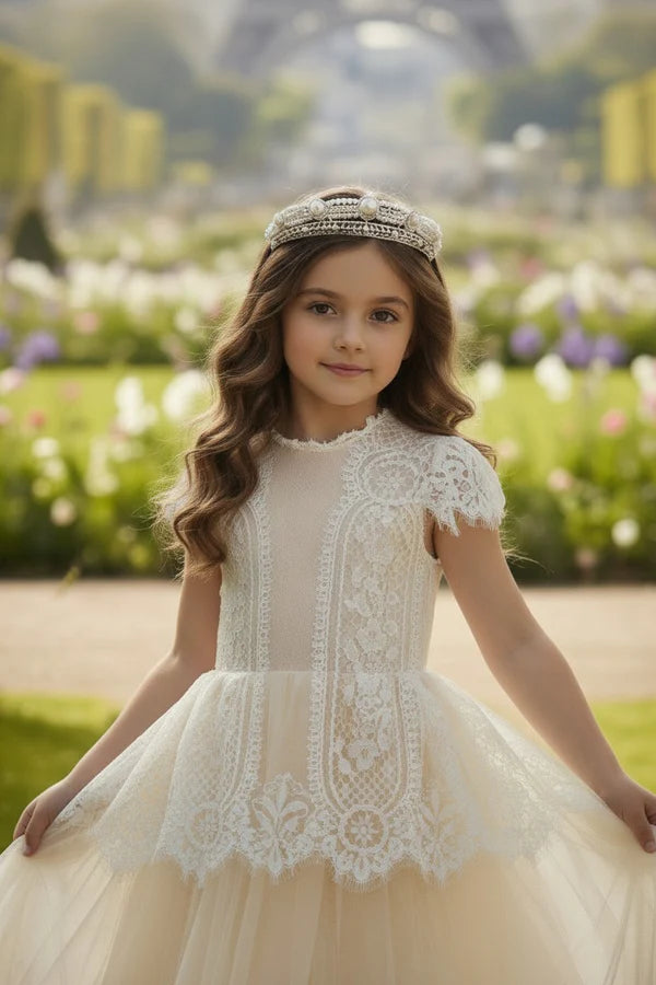 Short Cap Sleeve Lace Champagne Tulle Full Length Flower Girl Dresses