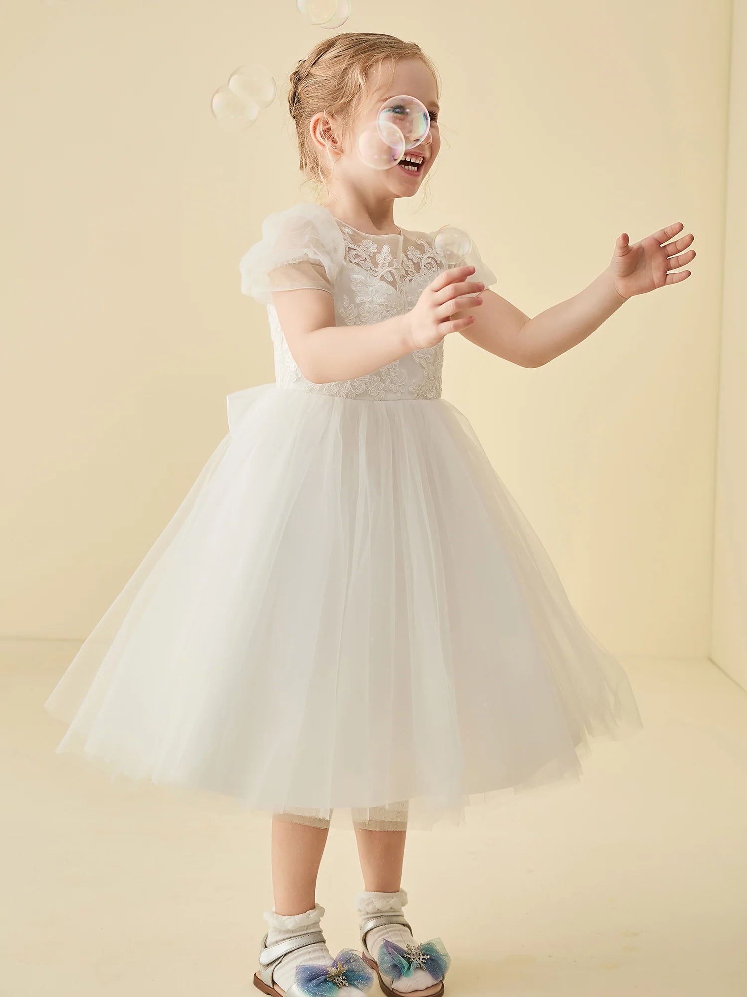 Short Puff Sleeve Round Neck Lace Mesh Back Big Bow White Tulle Midi Length Flower Girl Dresses