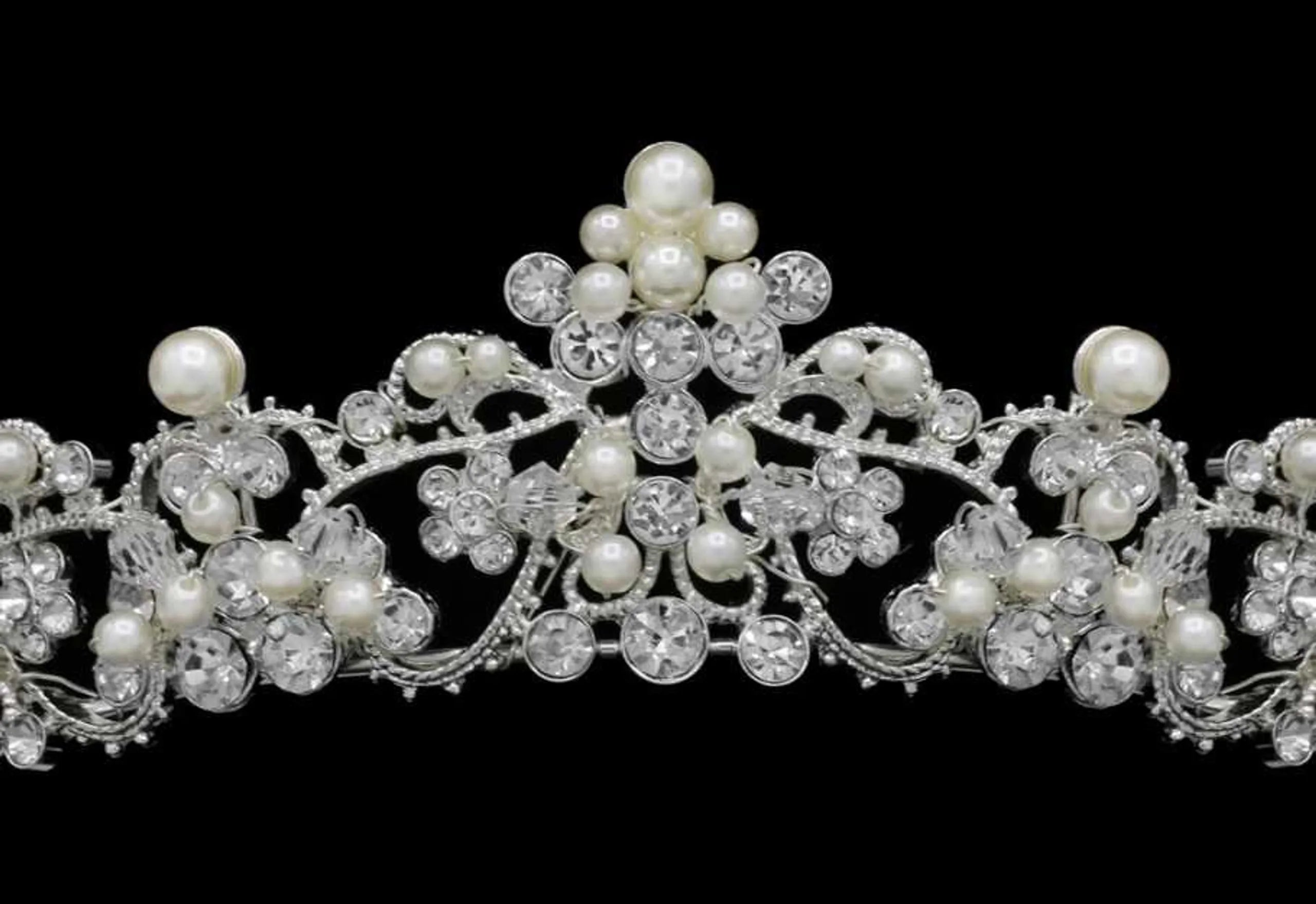 Silver-Tone Pearl and Crystal Tiara Jewelry Set with Necklace and Earrings