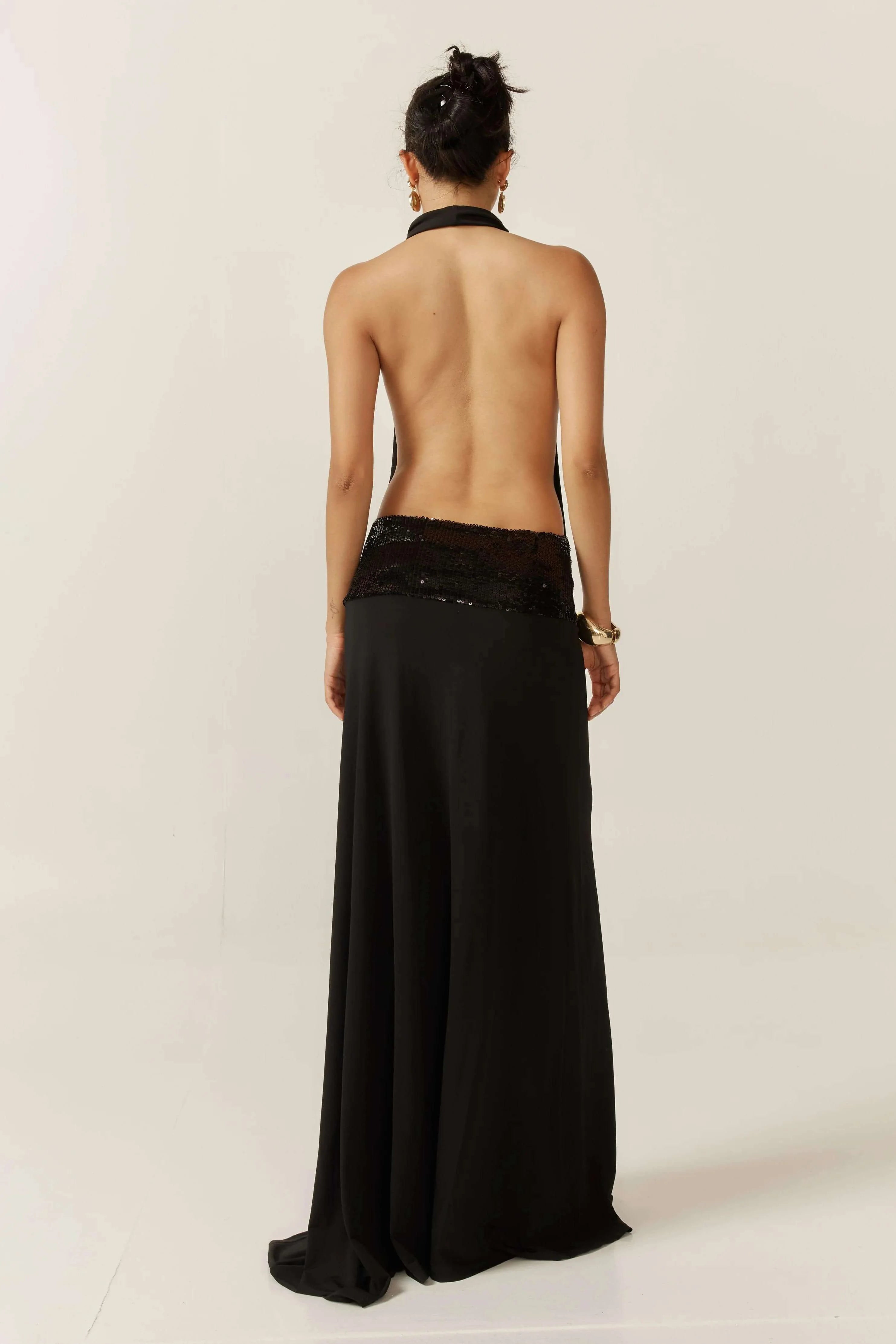 Sleek Floor-Length Halter-Neck Open-Back Sequin-Waist Wedding Guest Dress