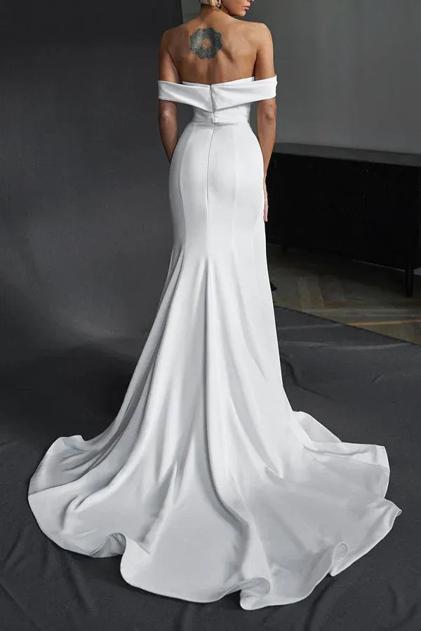 Sleek Off-the-Shoulder Sweetheart Mermaid Floor-Length Wedding Dress