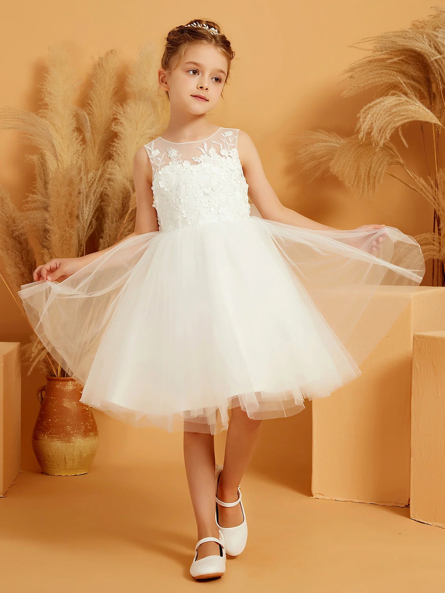 Sleeveless Illusion Neck 3D Floral Lace V Back Big Bow White Tulle Knee Length Flower Girl Dresses