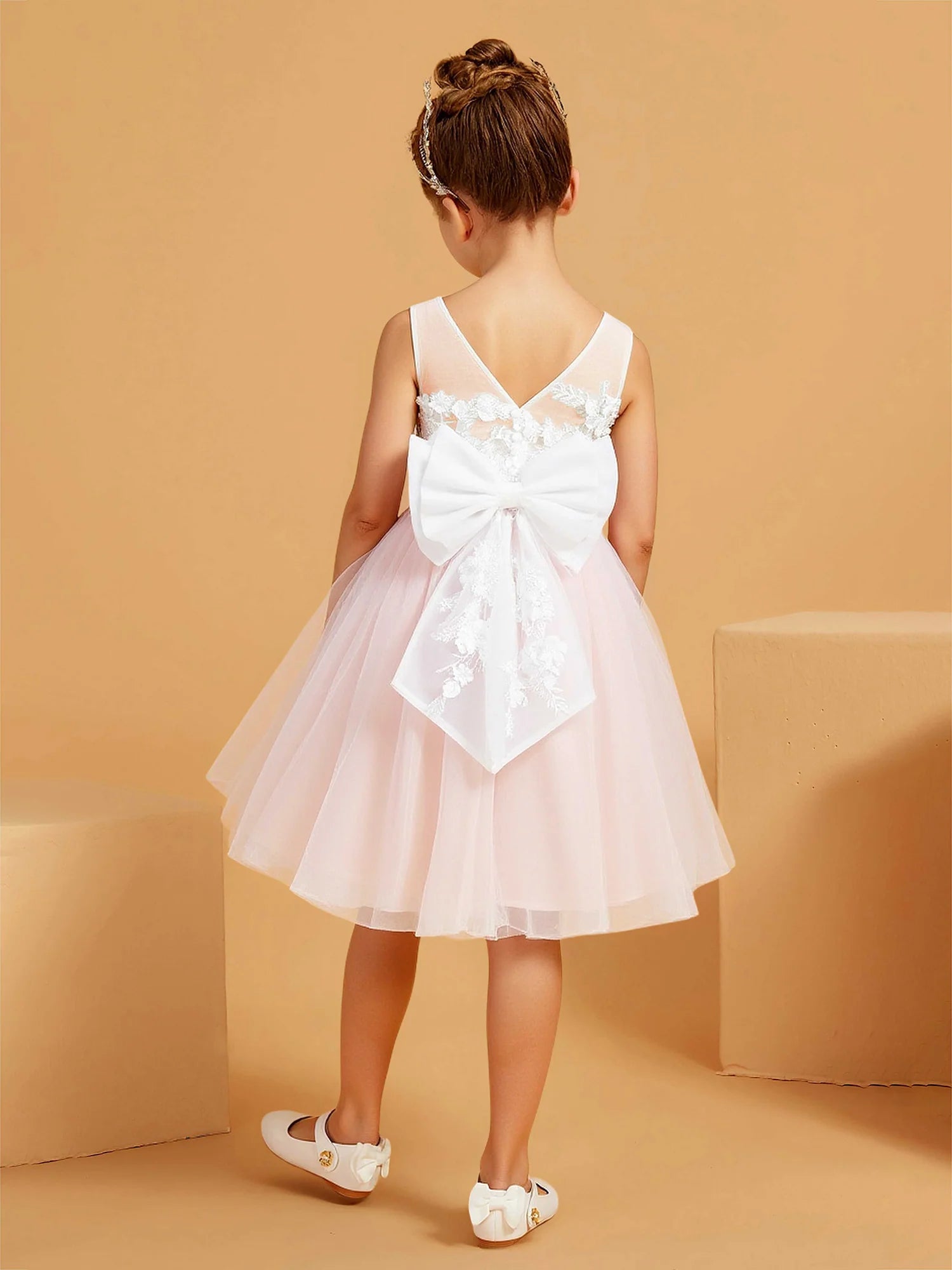 Sleeveless Illusion Neck 3D Floral Lace V Back Big Satin Bow Light Pink Tulle Knee Length Flower Girl Dresses