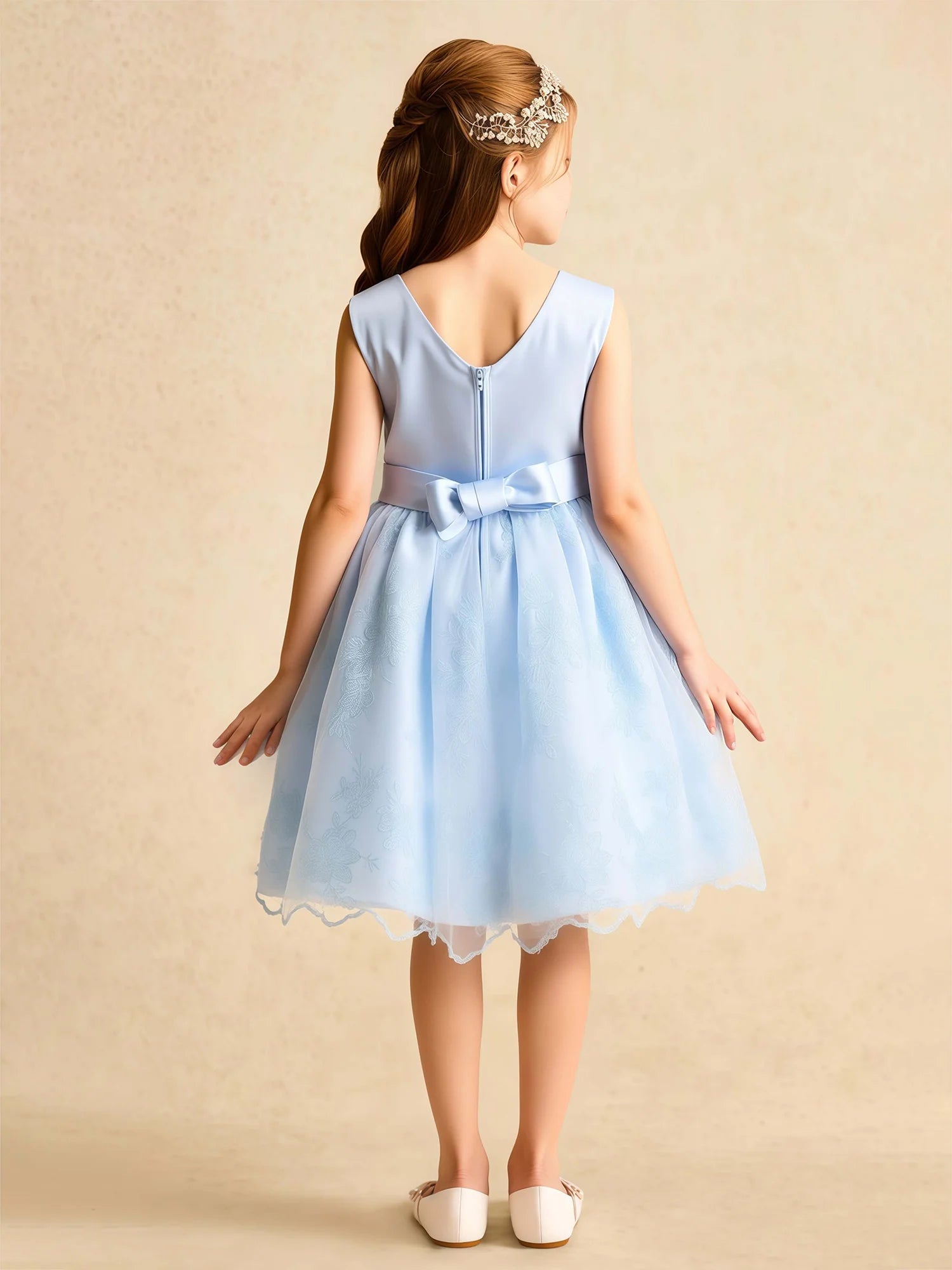 Sleeveless Round Neck 3D Rose Waist Floral Embroidery Sky Blue Tulle Knee Length Flower Girl Dresses