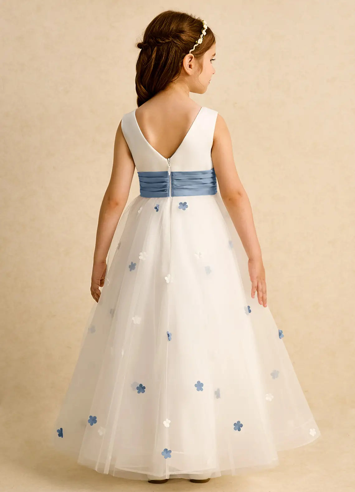 Sleeveless Round Neck Blue Sash Floral Appliqué White Tulle Full-Length Flower Girl Dresses