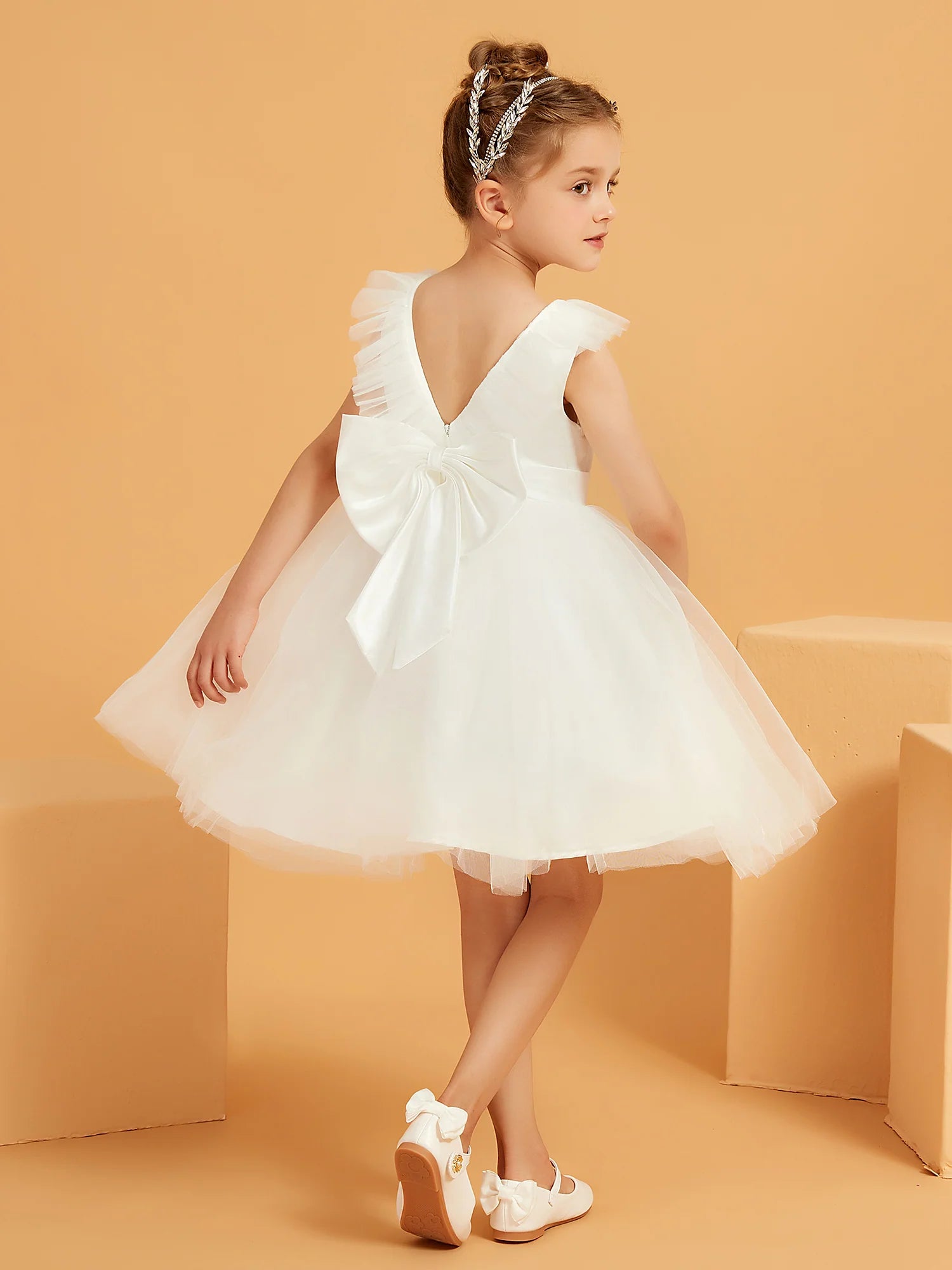 Sleeveless Round Neck Ruffle Cap Back Big Bow White Satin Tulle Knee Length Flower Girl Dresses
