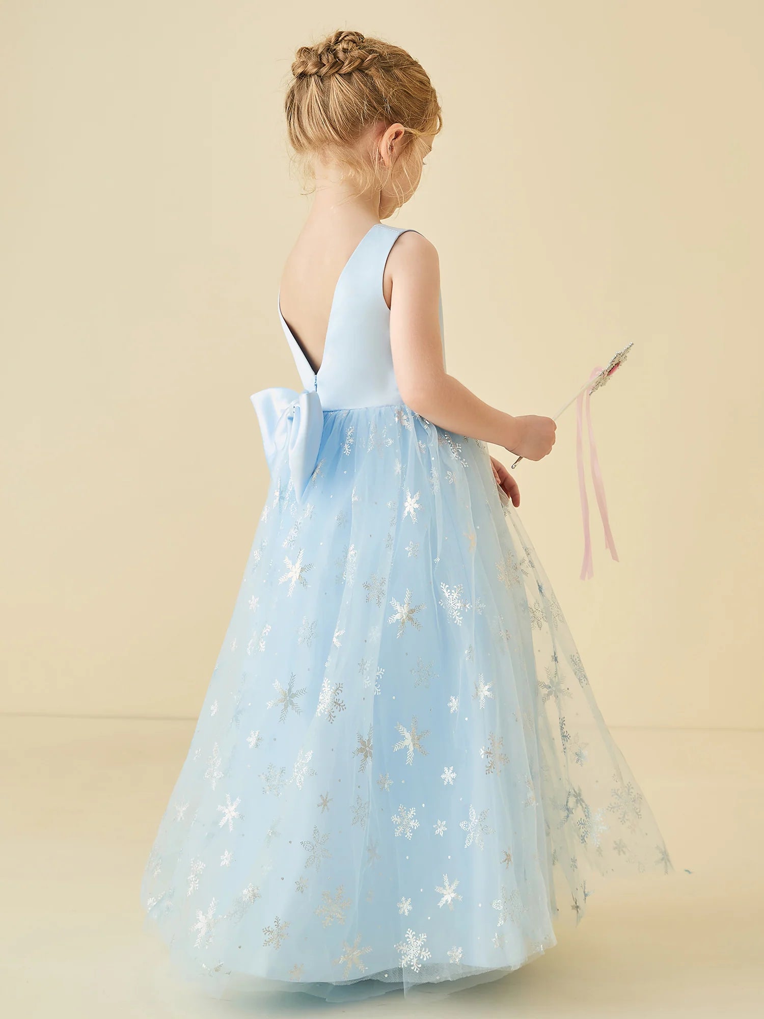 Sleeveless Round Neck V Back Large Satin Bow Silver Snowflake Print Light Blue Tulle Floor Length Flower Girl Dresses