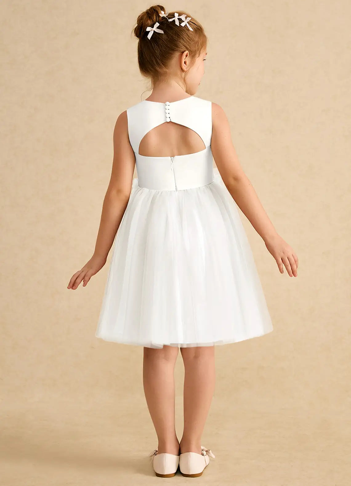 Sleeveless Round Neck White Knee-Length Flower Girl Dresses with Waist Floral Trim and Back Cutout